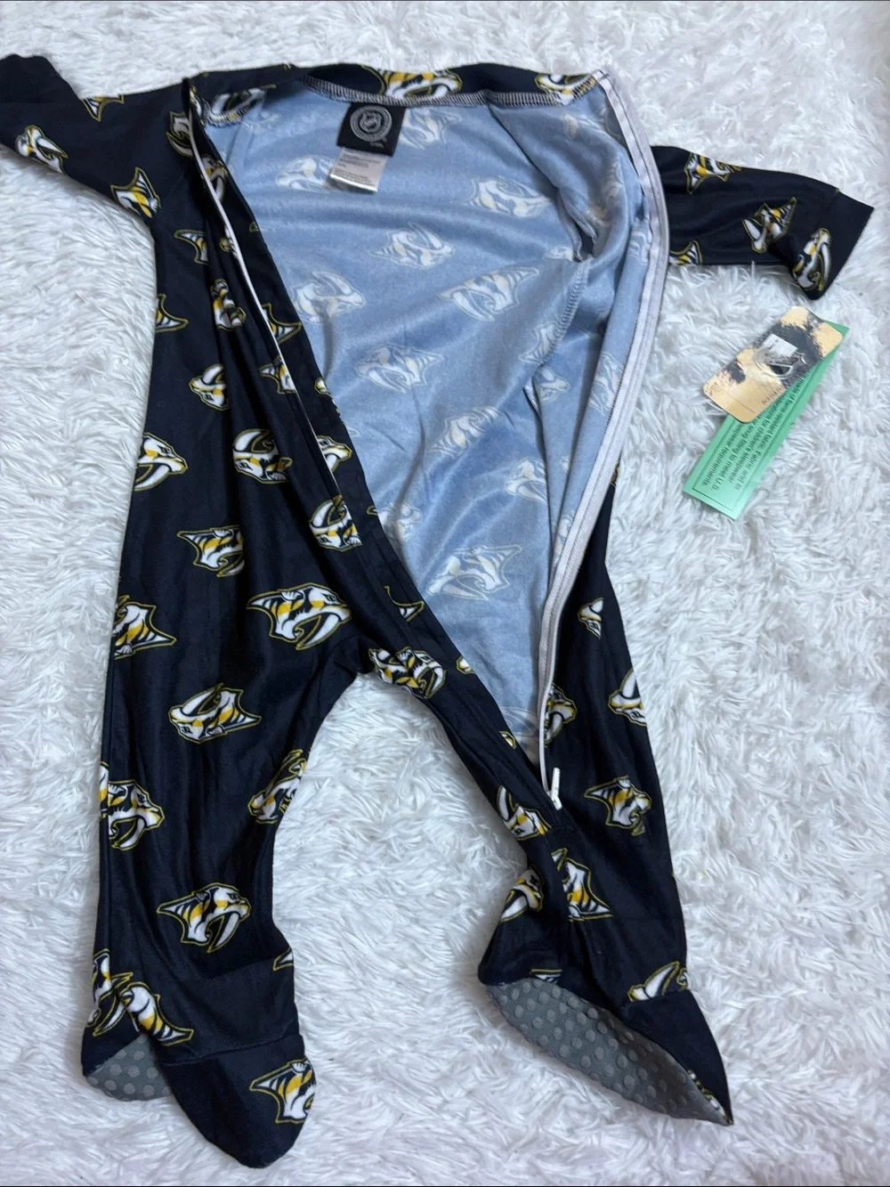 NWT NHL Nashville Predators Footed Pajamas Size 12 Month